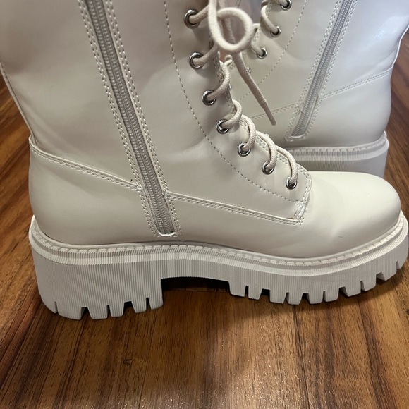 Madden Girl Cream Lace-Up Combat Boots - Picture 3 of 9